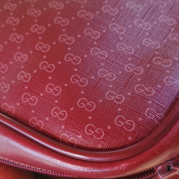 GUCCI Bag! - Picture 10 of 12